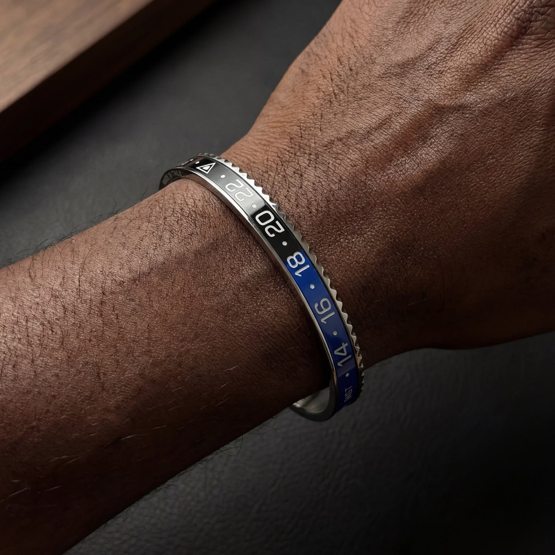 EDELSTAHL "ROLETTA" ARMREIF - ICERAIN JEWELRY