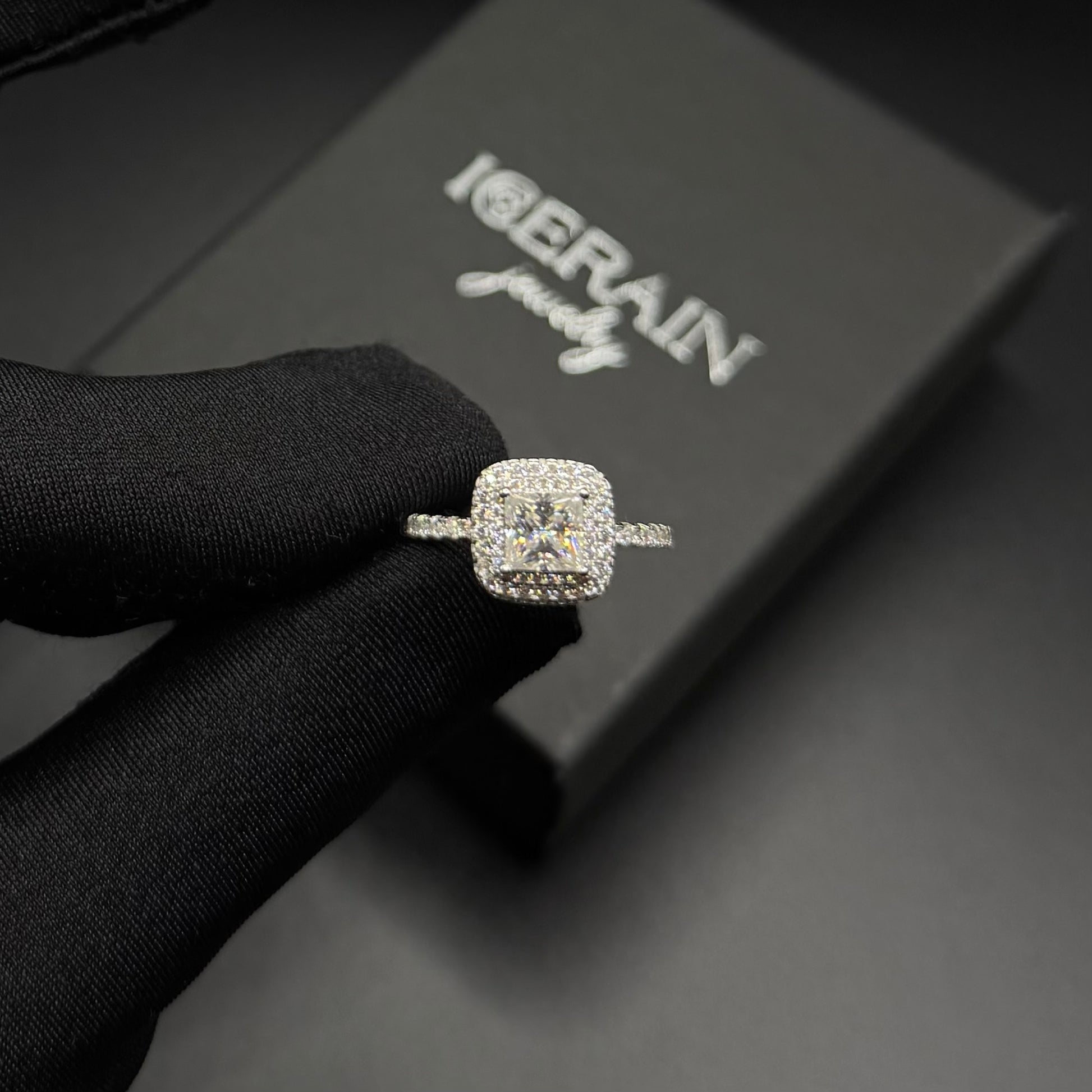 ICED OUT MOISSANITE "FOSOCO" WEISSGOLD 925S SILVER RING - ICERAIN JEWELRY