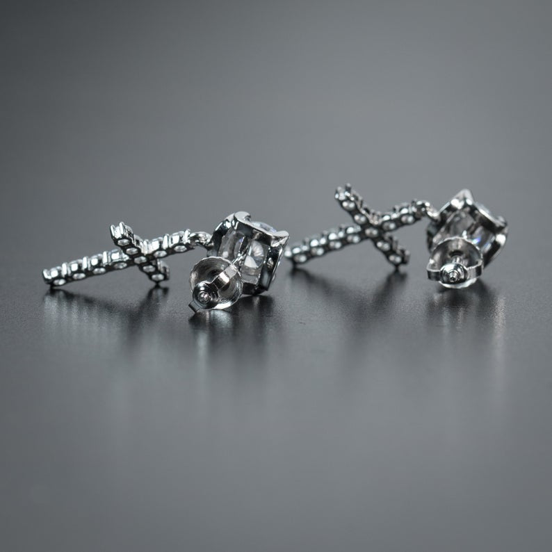 ICED OUT "SILVER LUXURY CROSS" OHRRINGE - ICERAIN JEWELRY