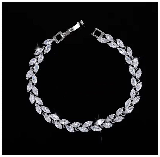 ICED OUT "FLOWER" ARMBAND - ICERAIN JEWELRY