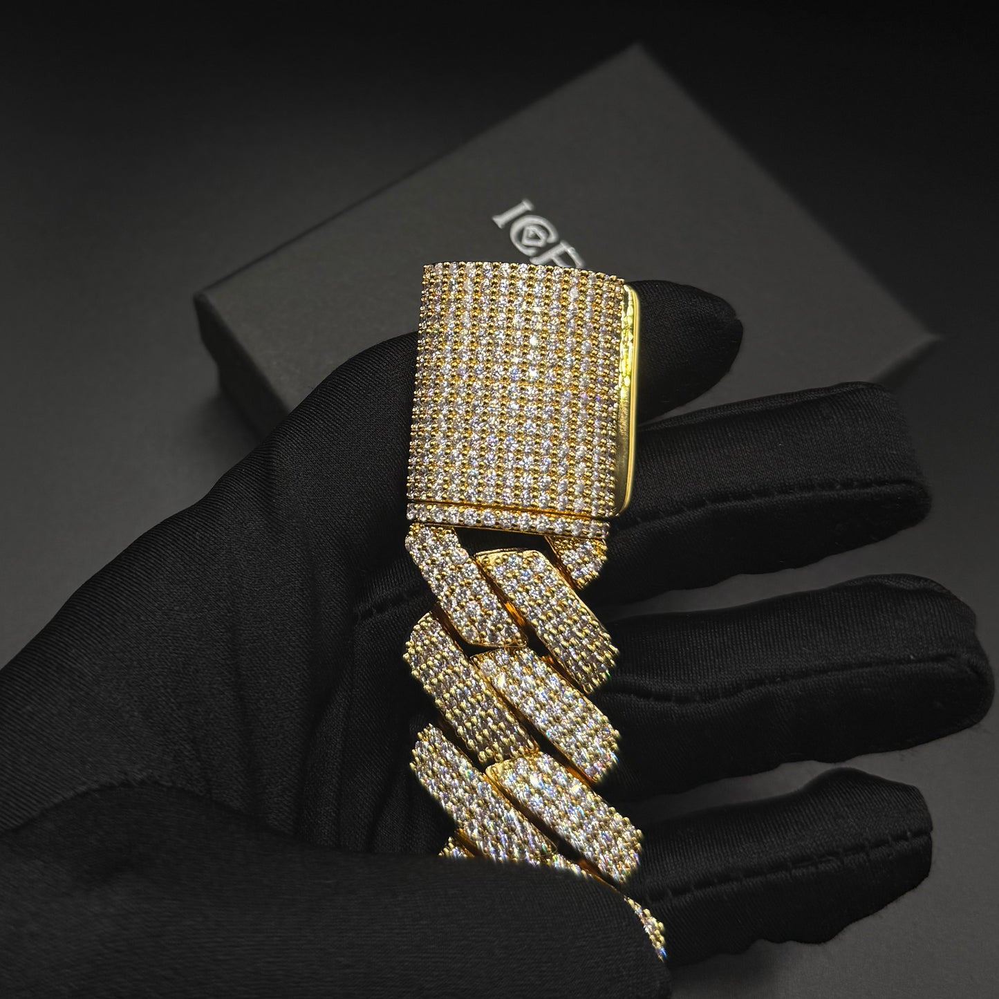ICED OUT 25MM "GOLD PRONG CUBAN" ARMBAND - ICERAIN JEWELRY