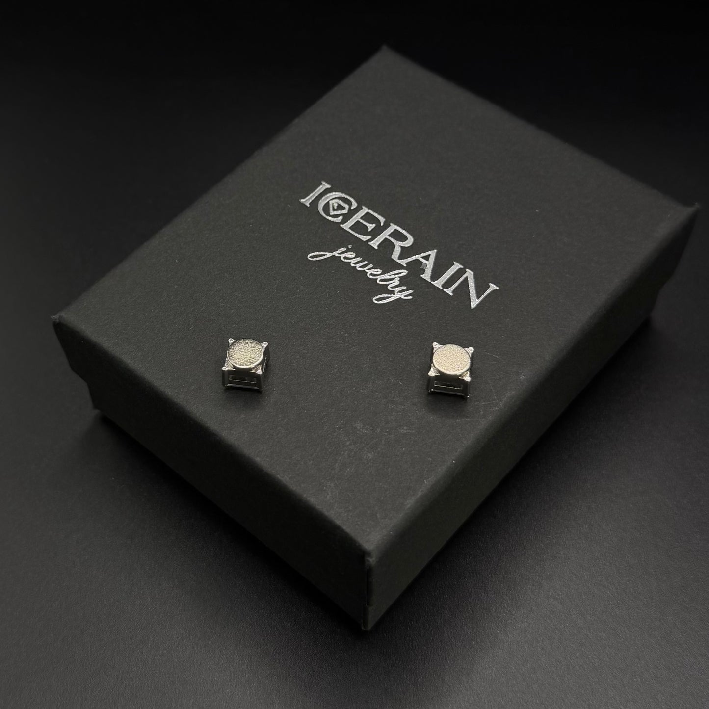 ICED OUT "SILVERSTAR" MAGNET OHRRINGE - ICERAIN JEWELRY