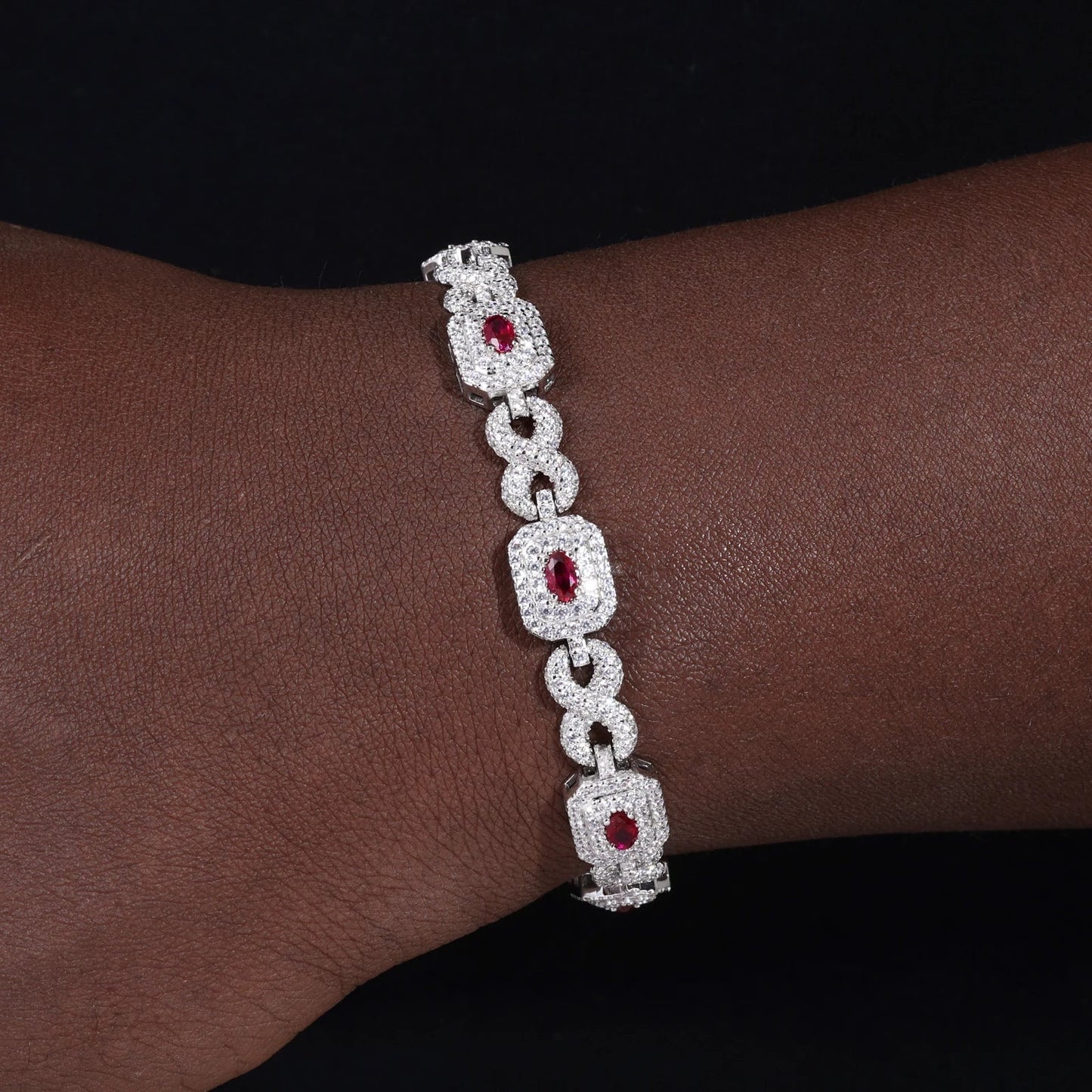 ICED OUT 10MM MOISSANITE "ZOLETTA" WEISSGOLD 925S SILVER ARMBAND