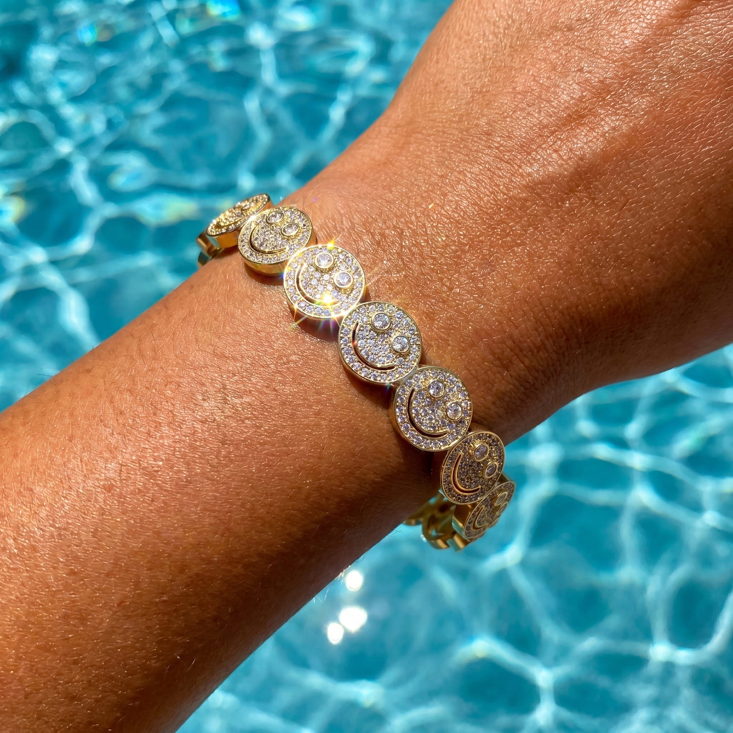 ICED OUT "SMILE" ARMREIF - ICERAIN JEWELRY