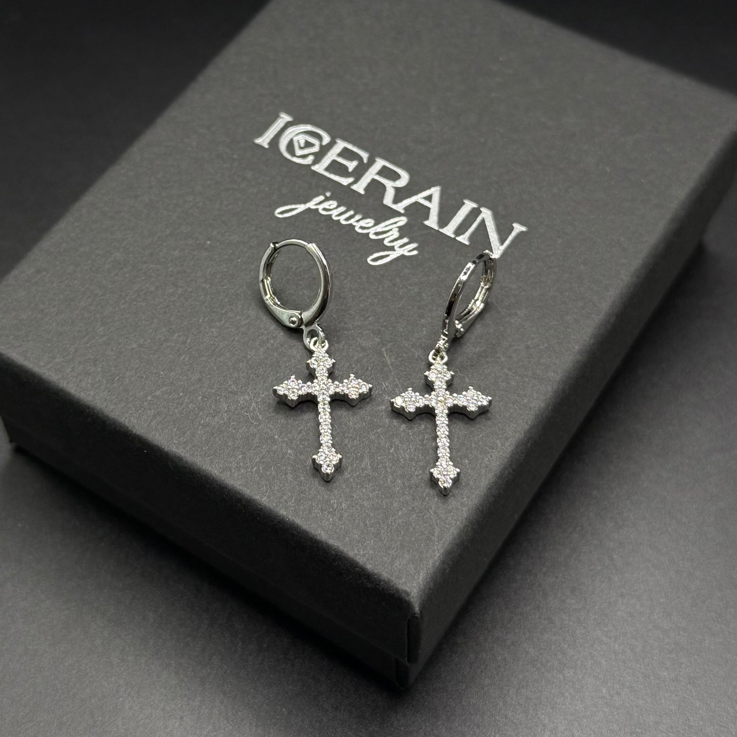 ICED OUT "SILVER ROYAL CROSS" OHRRINGE - ICERAIN JEWELRY