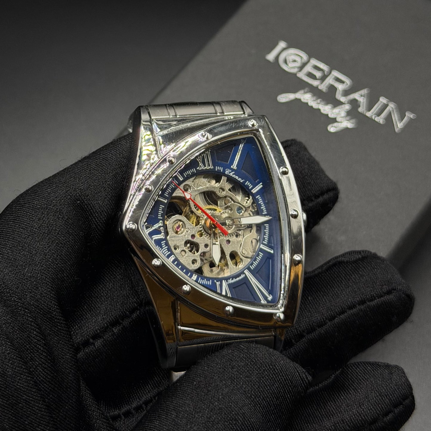 EDELSTAHL AUTOMATIK "TRIANGLAR V2" UHR - ICERAIN JEWELRY