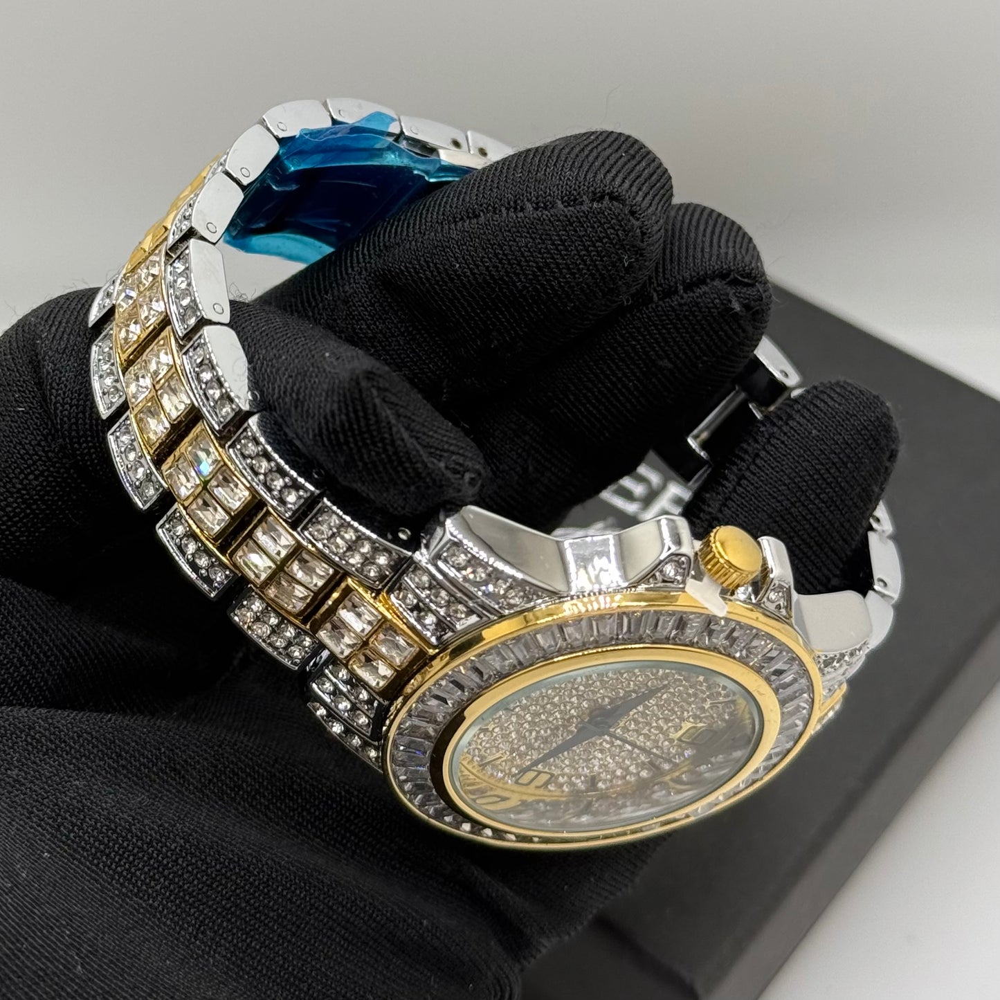 Luxus Designer Iced Out "Bogi" Uhr + Box + Armbandkürzer - ICERAIN JEWELRY