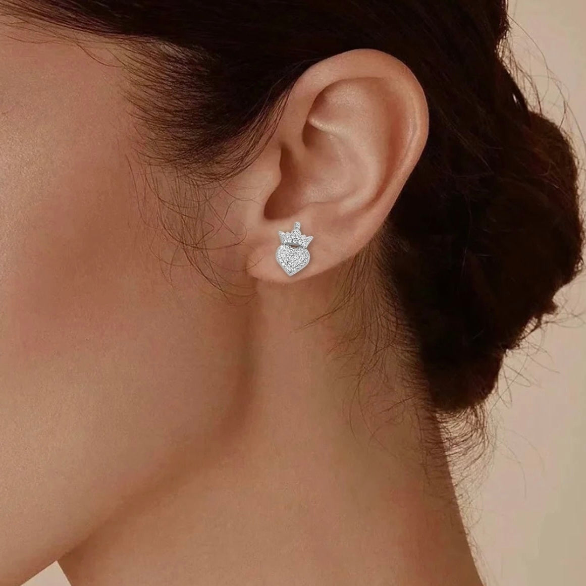 ICED OUT MOISSANITE "CROWN HEART" WEISSGOLD 925S SILVER OHRRINGE - ICERAIN JEWELRY