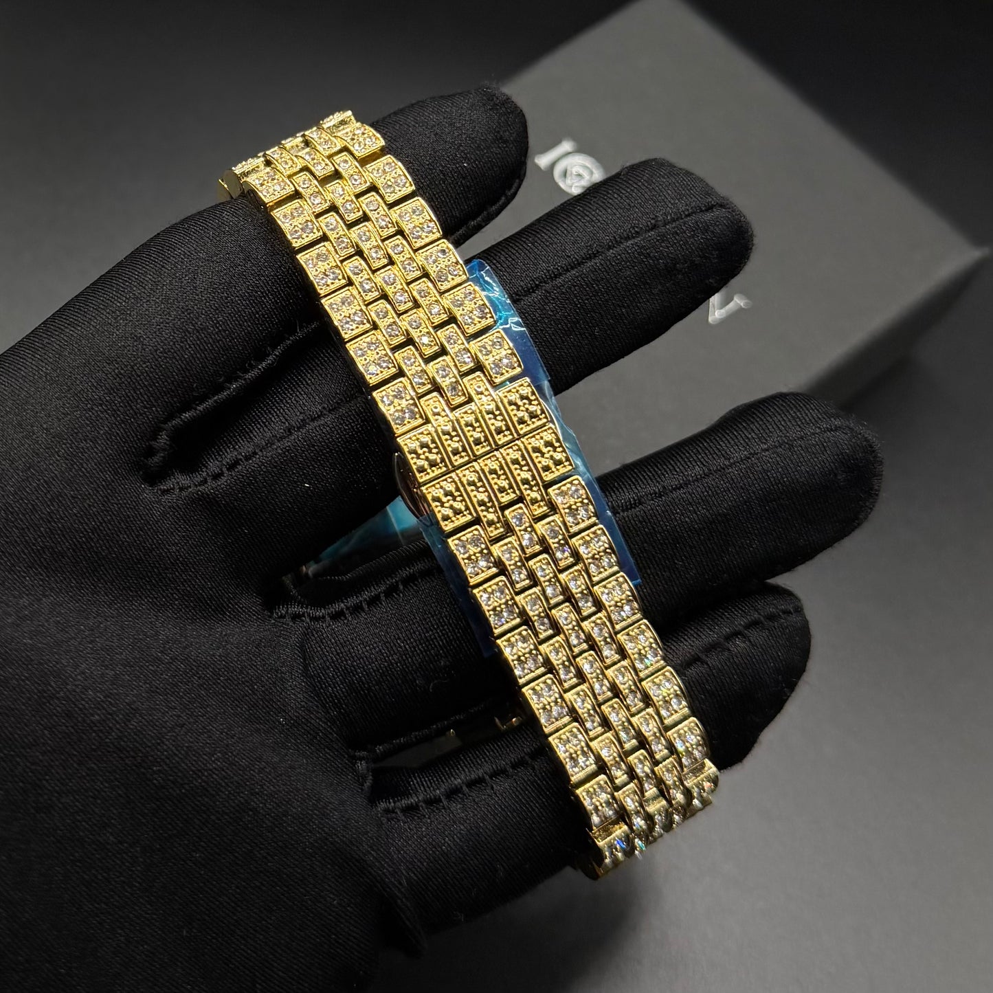 ICED OUT "REGINA" UHR - ICERAIN JEWELRY
