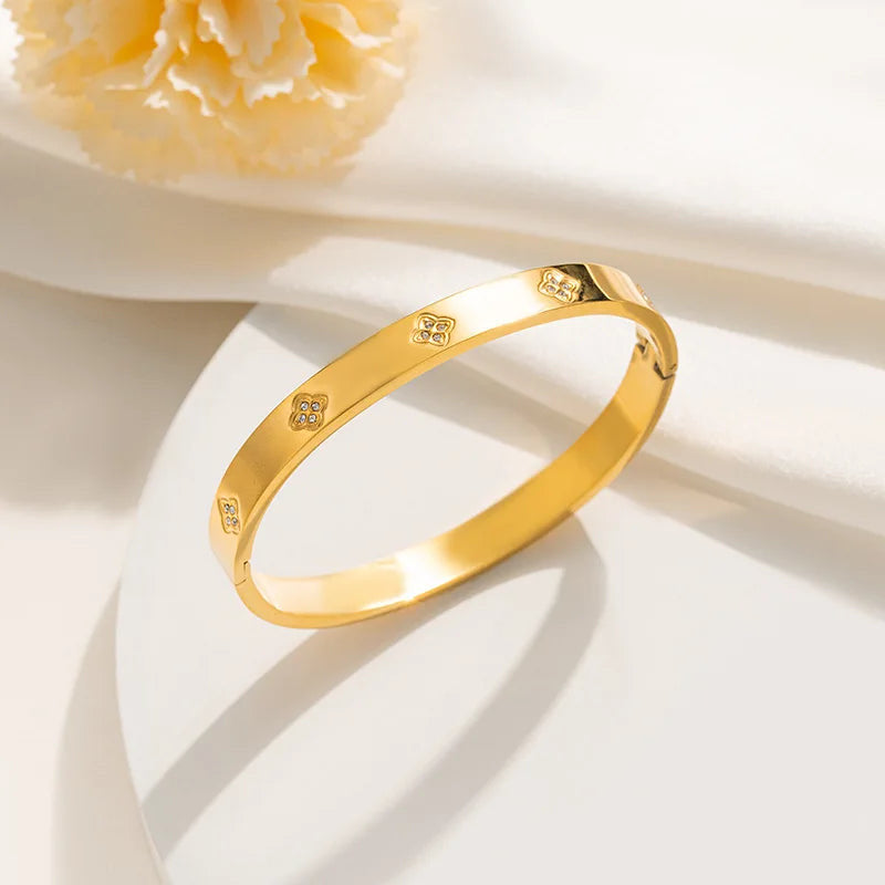 EDELSTAHL "CLASSIC CLOVER" ARMREIF - ICERAIN JEWELRY