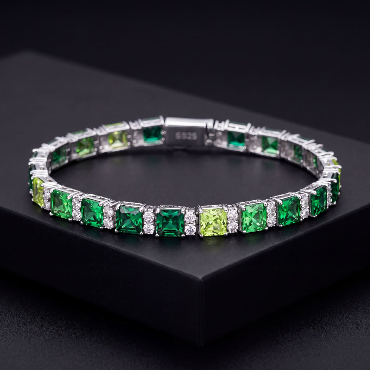 ICED OUT 7,5MM MOISSANITE "GREEN OCEAN TENNIS" WEISSGOLD 925S SILVER ARMBAND