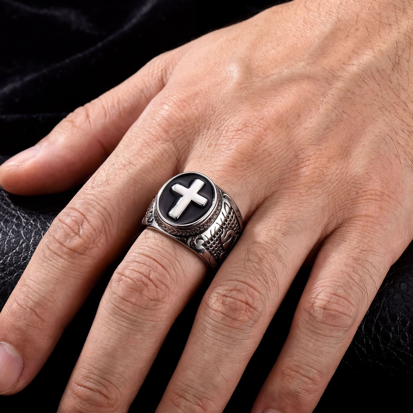 EDELSTAHL "CROSS V6" RING - ICERAIN JEWELRY