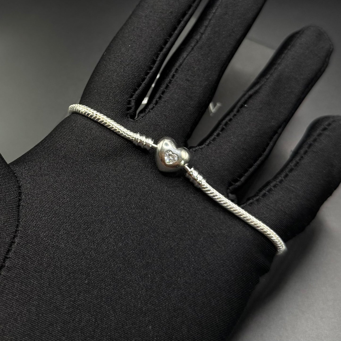 925S SILVER "ICED HEART" CHARM ARMBAND - ICERAIN JEWELRY