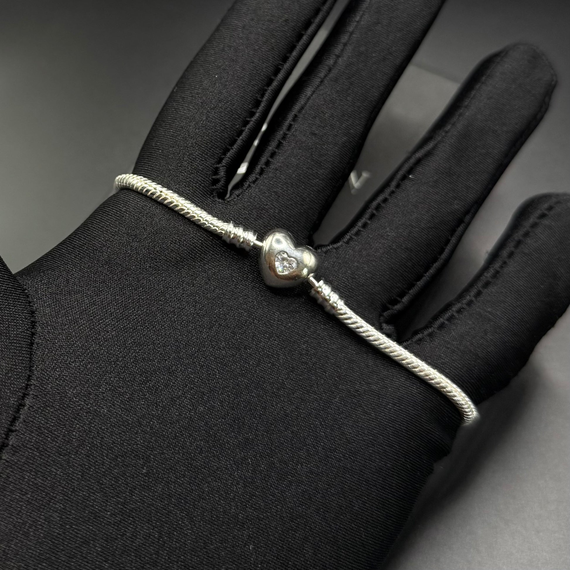 925S SILVER "ICED HEART" CHARM ARMBAND - ICERAIN JEWELRY