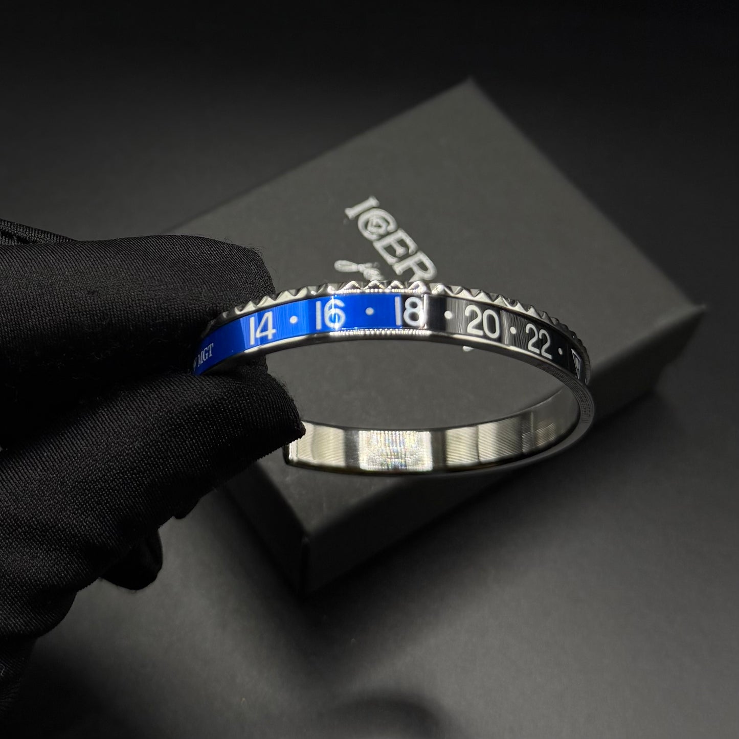 EDELSTAHL "ROLETTA" ARMREIF - ICERAIN JEWELRY