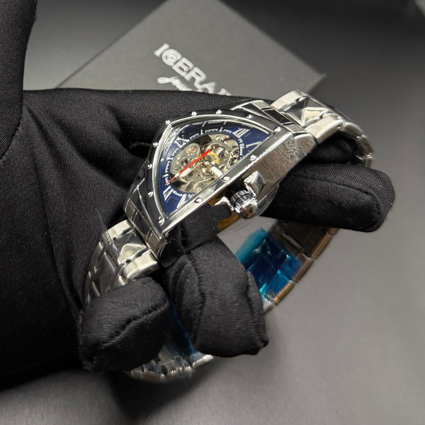 EDELSTAHL AUTOMATIK "TRIANGLAR V2" UHR - ICERAIN JEWELRY