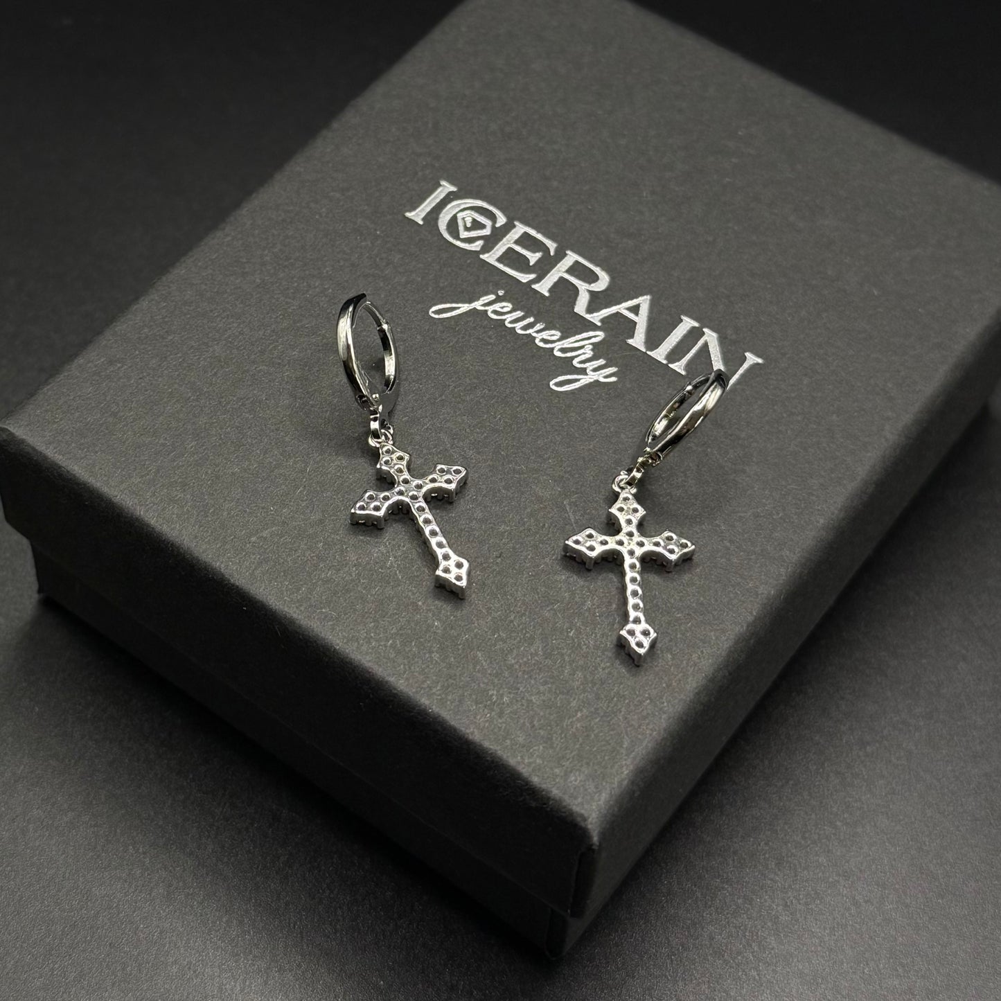 ICED OUT "SILVER ROYAL CROSS" OHRRINGE - ICERAIN JEWELRY
