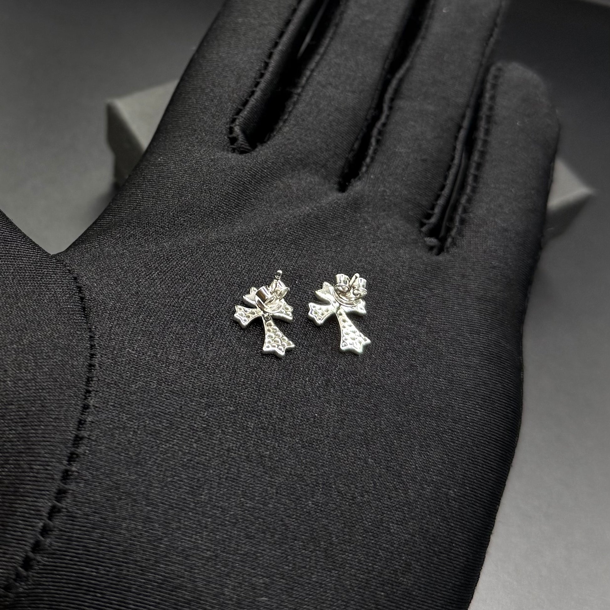 ICED OUT MOISSANITE "CROSS V4" WEISSGOLD 925S SILVER OHRRINGE - ICERAIN JEWELRY