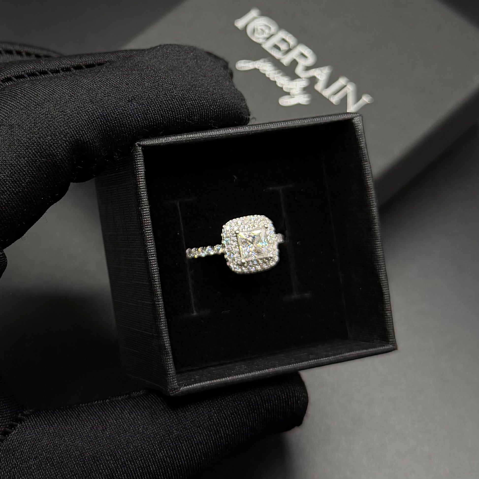 ICED OUT MOISSANITE "FOSOCO" WEISSGOLD 925S SILVER RING - ICERAIN JEWELRY