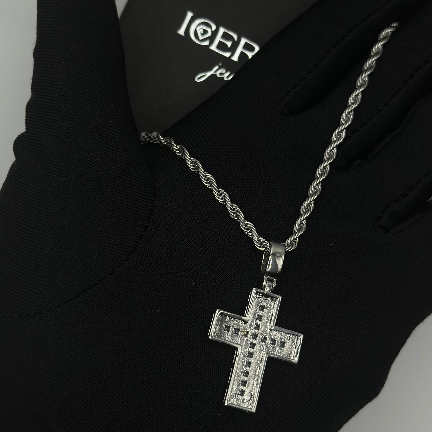 Luxus Iced Out "Cross V6" Kette - ICERAIN JEWELRY