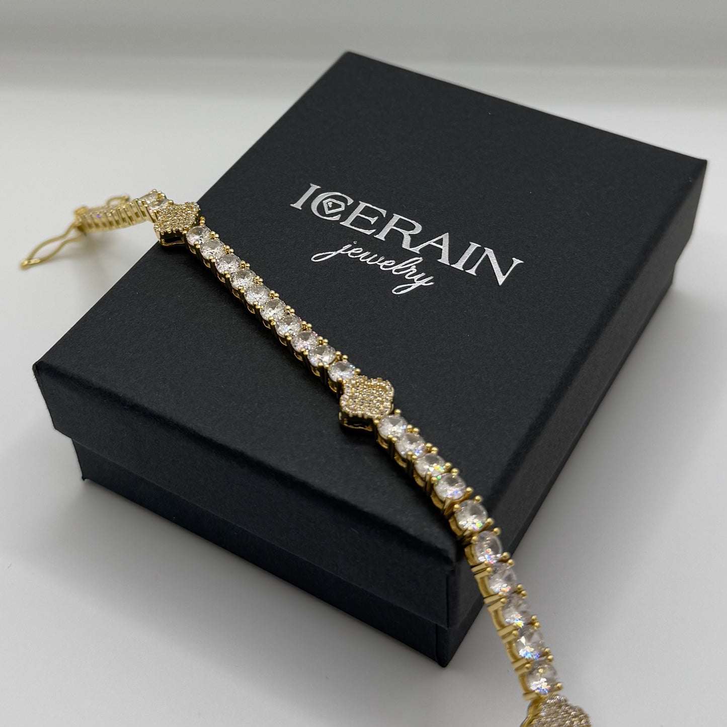 ICED OUT "GOLD CLOVER TENNIS" ARMBAND - ICERAIN JEWELRY