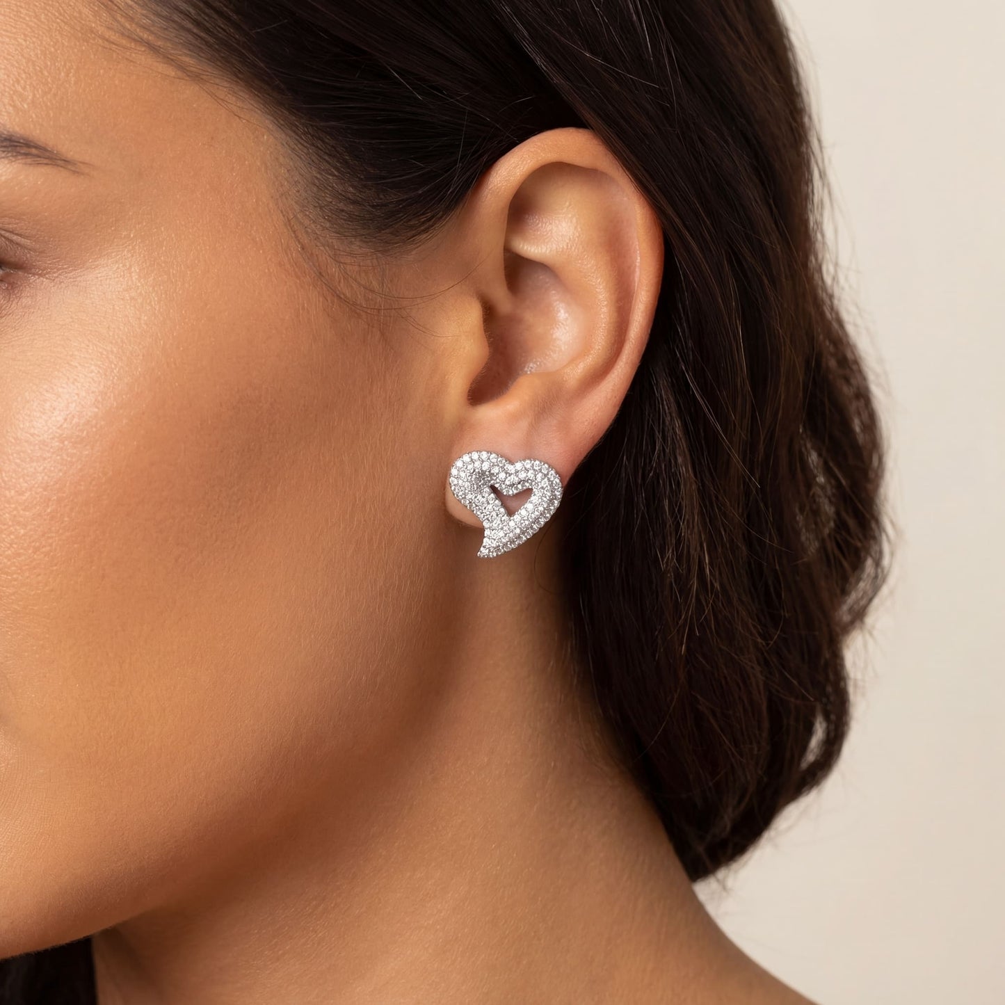 ICED OUT "HEART" OHRRINGE - ICERAIN JEWELRY