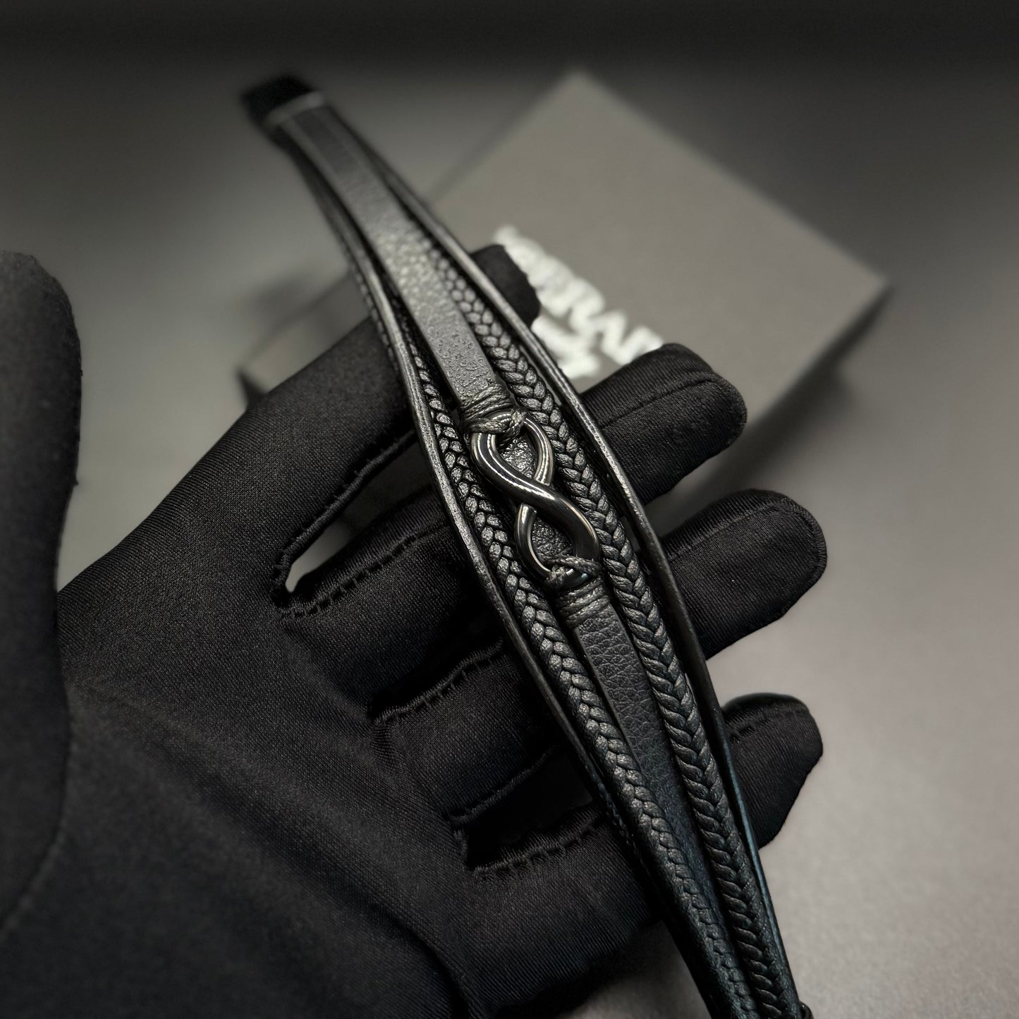 SALE | LEDER 19CM "BLACK INFINITY" ARMBAND - ICERAIN JEWELRY