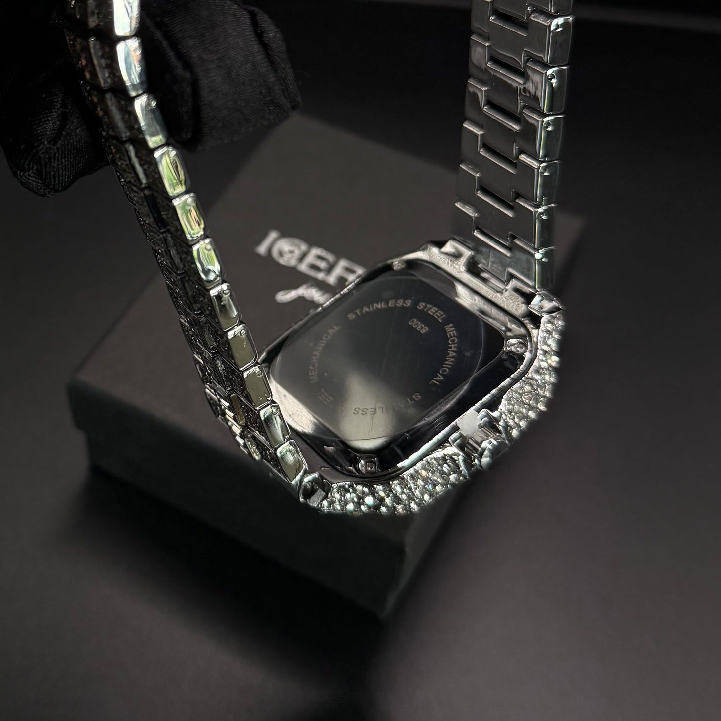 ICED OUT "PIAZZA V4" UHR - ICERAIN JEWELRY