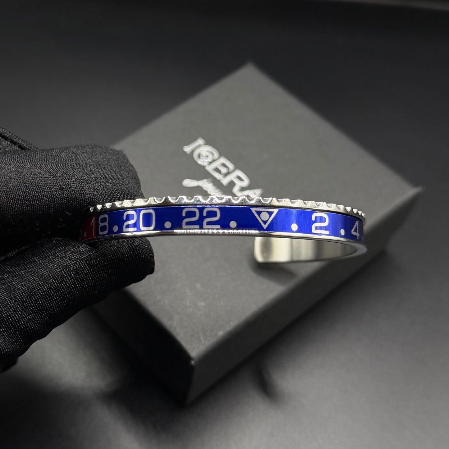 EDELSTAHL "ROLETTA" ARMREIF - ICERAIN JEWELRY