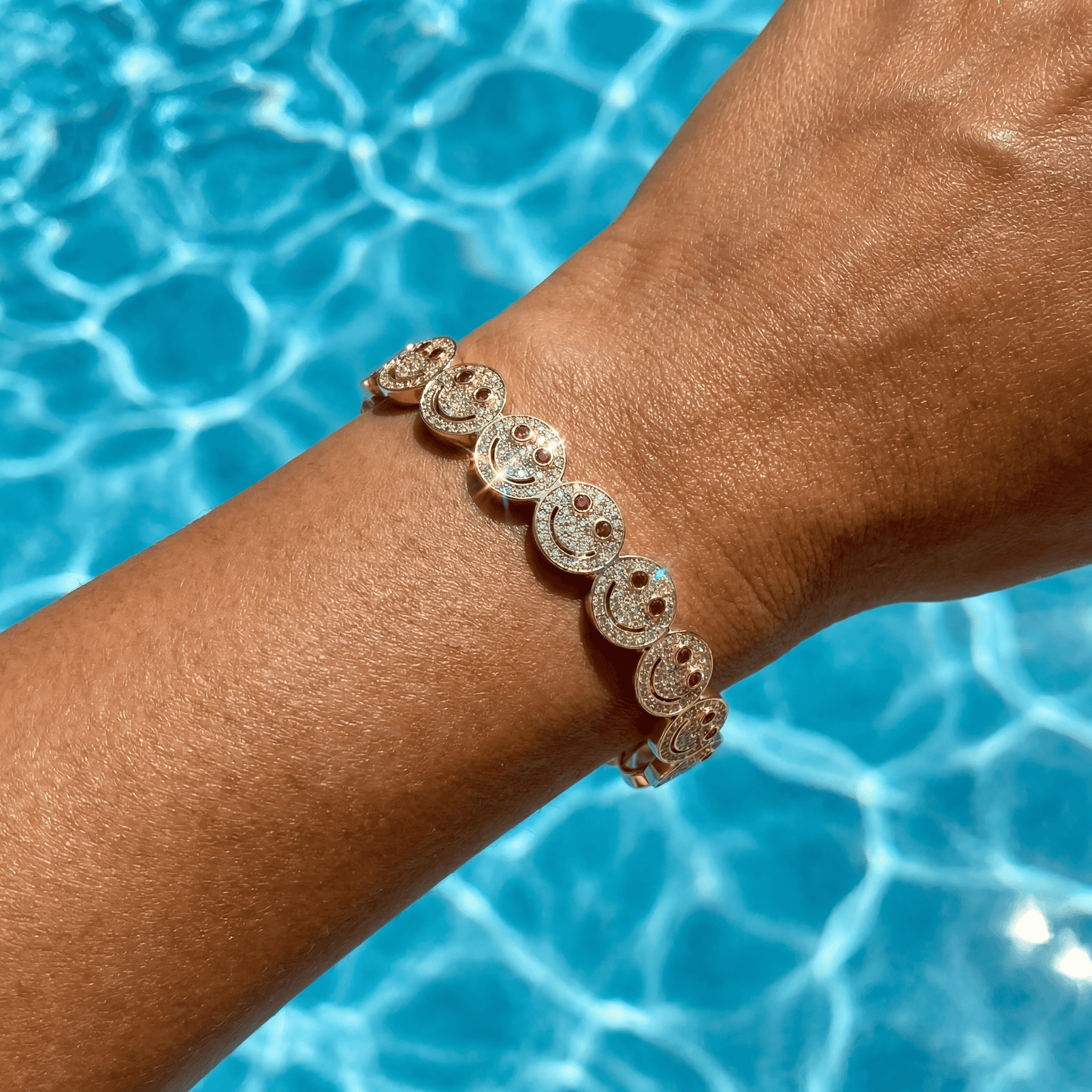 ICED OUT "SMILE" ARMREIF - ICERAIN JEWELRY