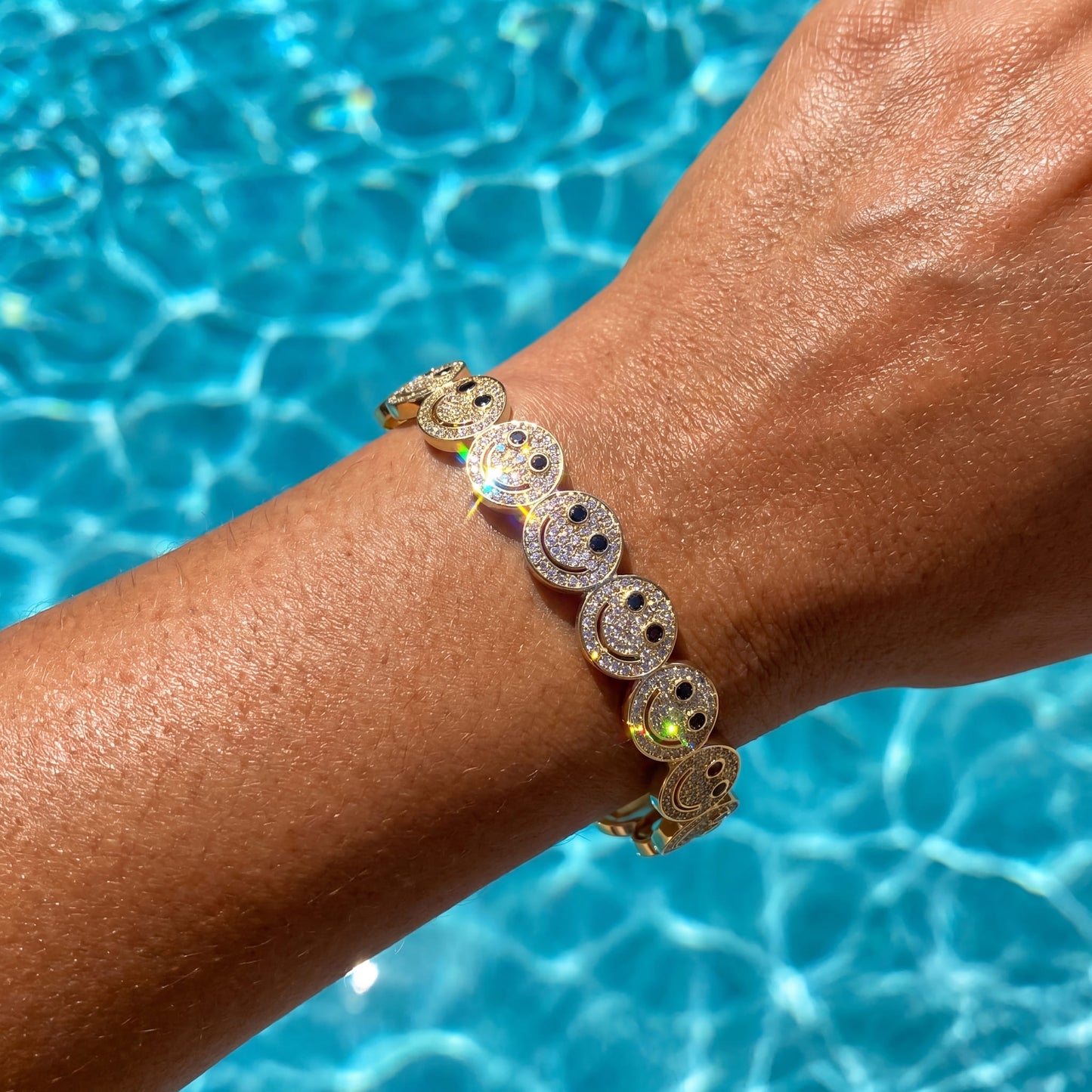 ICED OUT "SMILE" ARMREIF - ICERAIN JEWELRY