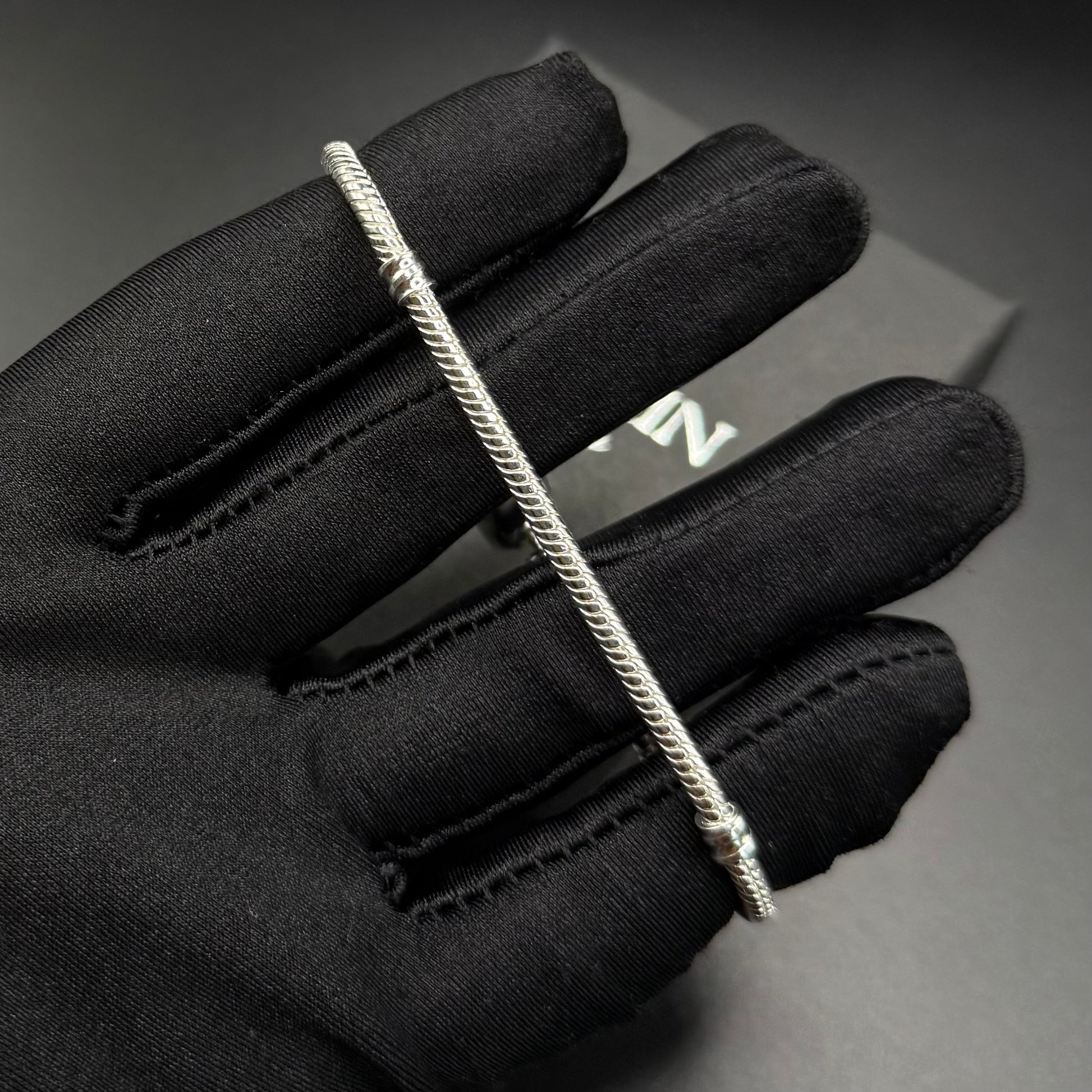 925S SILVER "ICED HEART" CHARM ARMBAND - ICERAIN JEWELRY