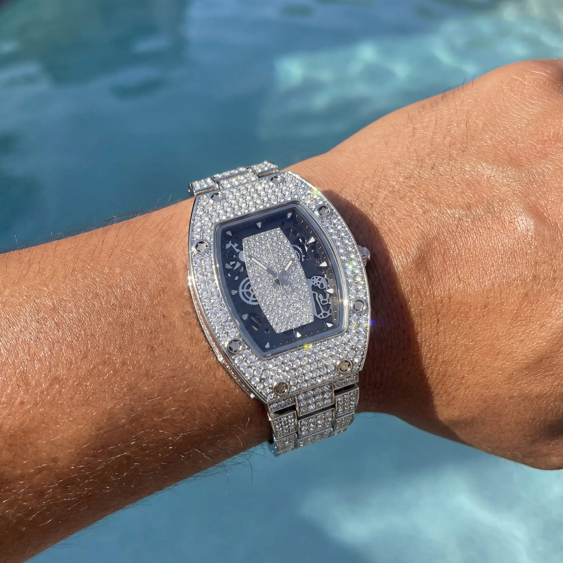 ICED OUT "OVALISAR" UHR - ICERAIN JEWELRY