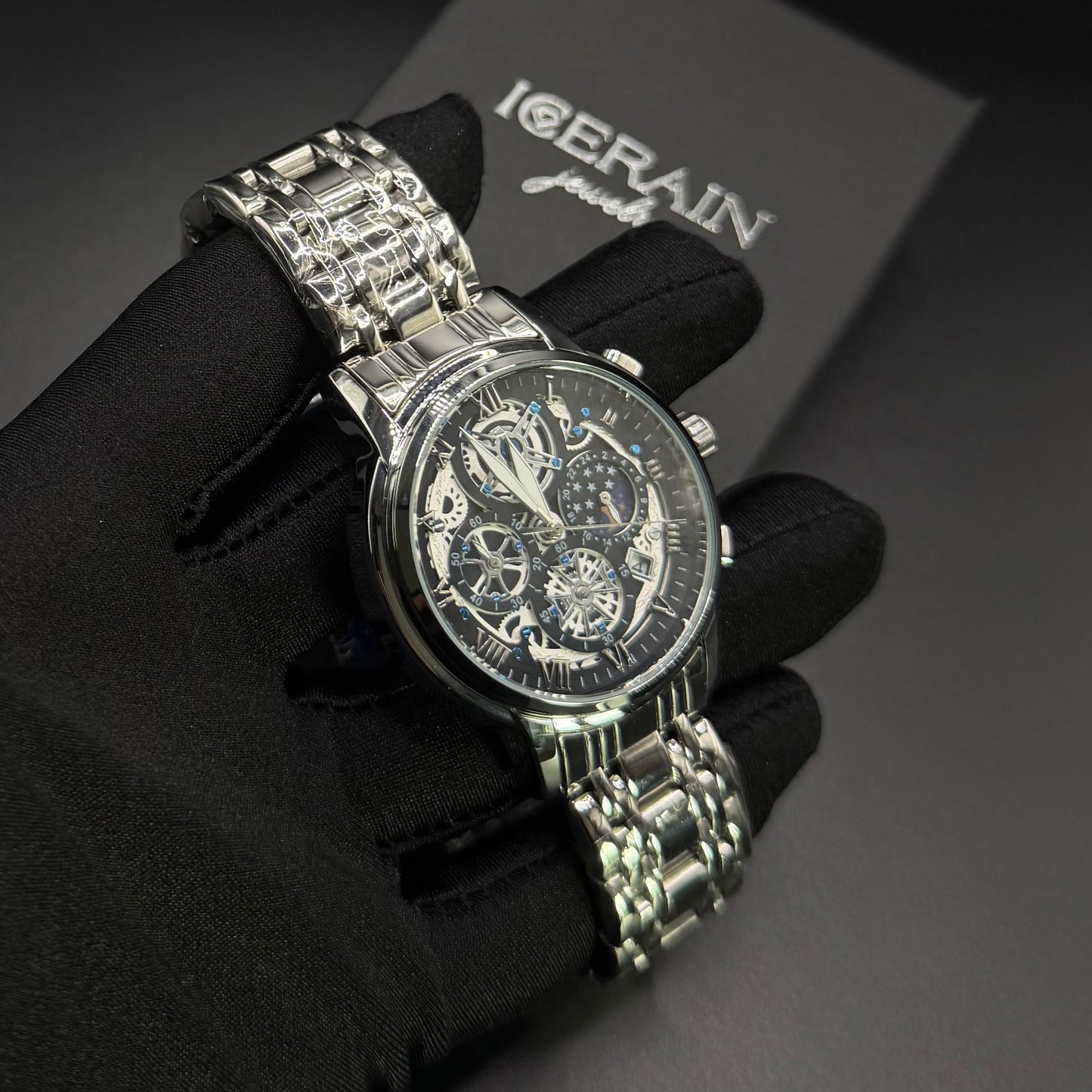 EDELSTAHL "FUTURISMA" UHR