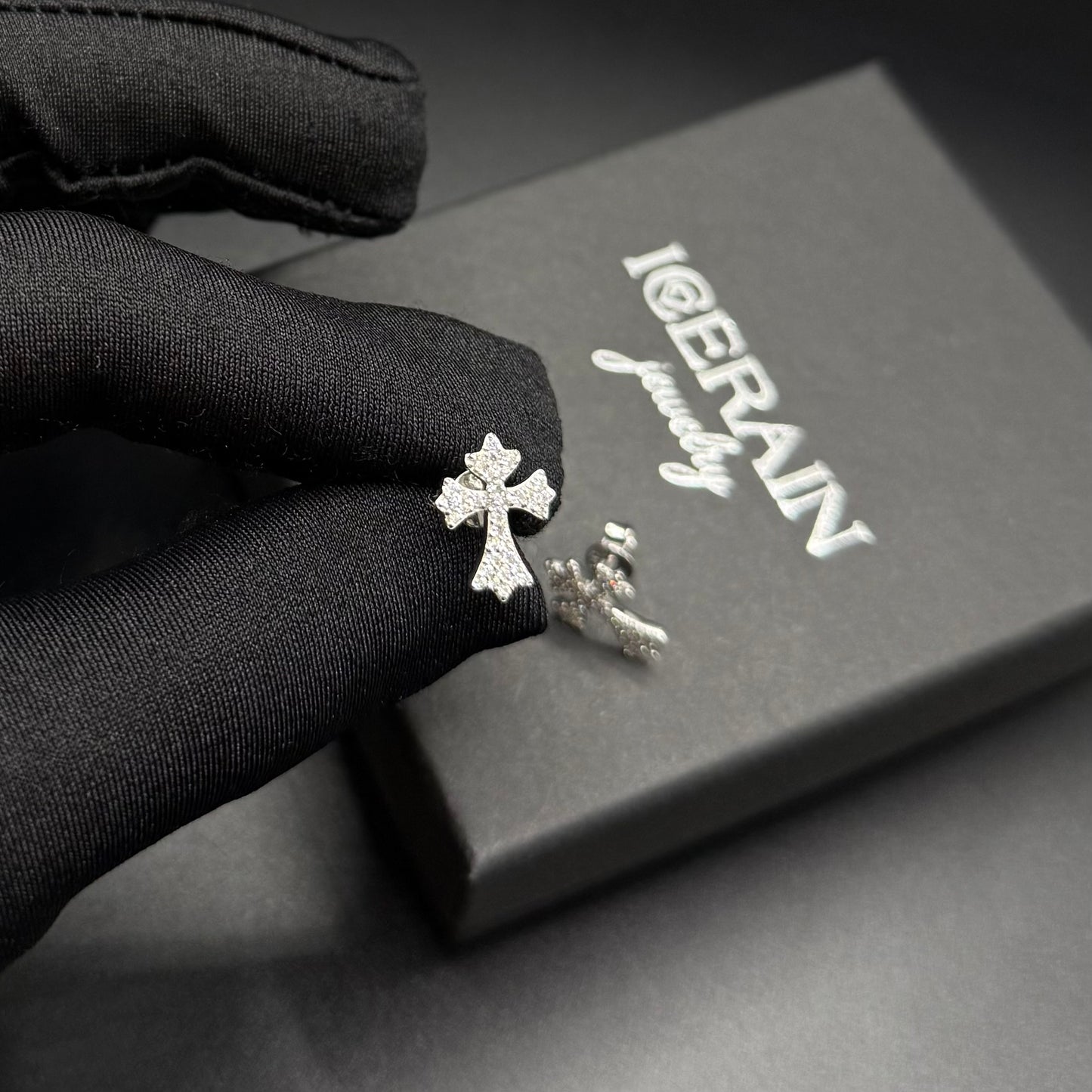 ICED OUT MOISSANITE "CROSS V4" WEISSGOLD 925S SILVER OHRRINGE - ICERAIN JEWELRY