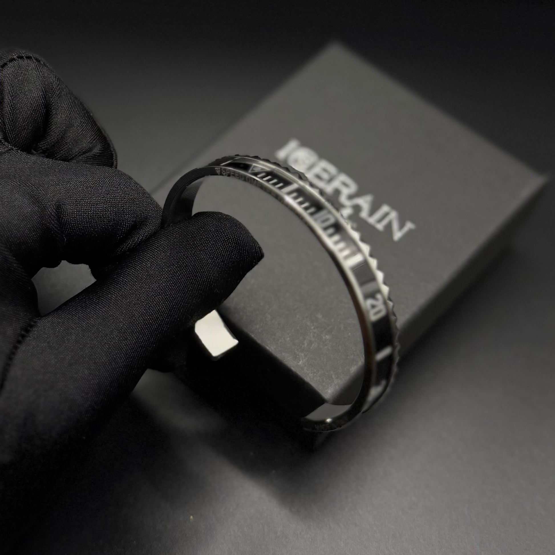 EDELSTAHL "ROLETTA" ARMREIF - ICERAIN JEWELRY