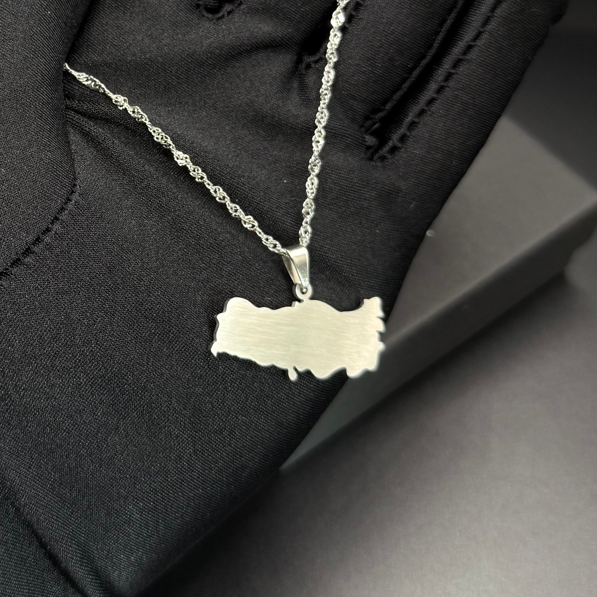 EDELSTAHL "TURKIYE" LÄNDERKETTE - ICERAIN JEWELRY