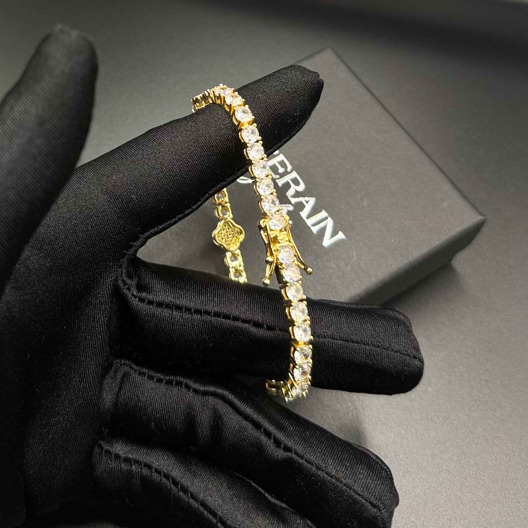 ICED OUT "GOLD CLOVER TENNIS" ARMBAND - ICERAIN JEWELRY