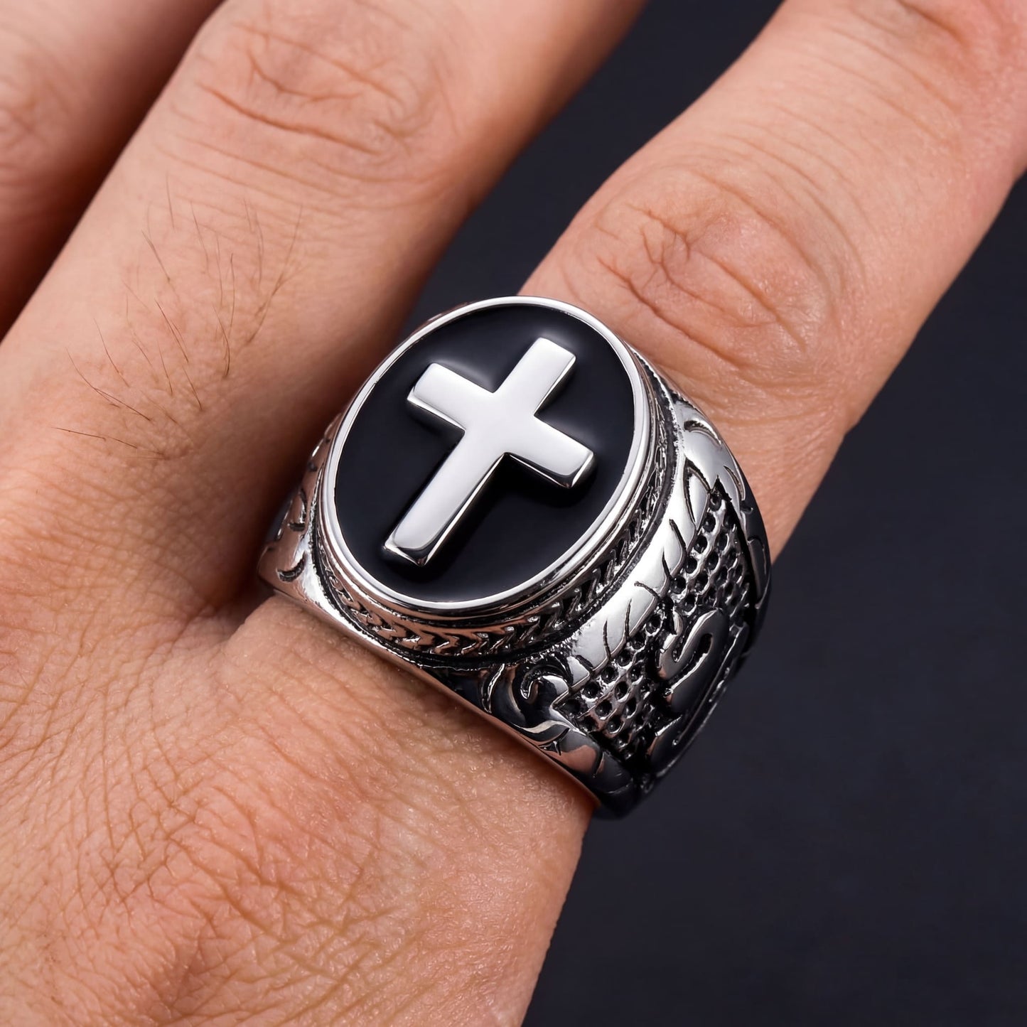 EDELSTAHL "CROSS V6" RING - ICERAIN JEWELRY