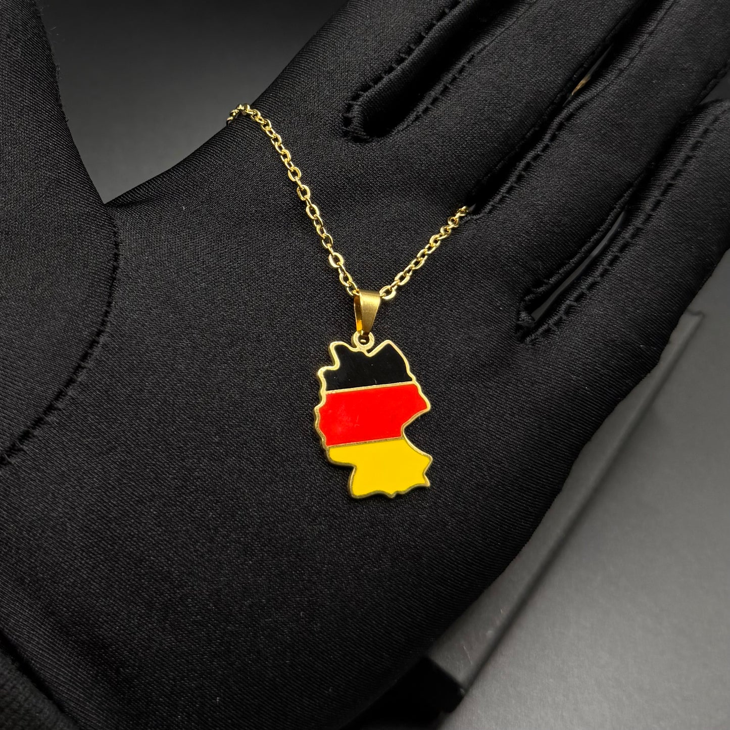 EDELSTAHL "GERMANY" LÄNDERKETTE - ICERAIN JEWELRY