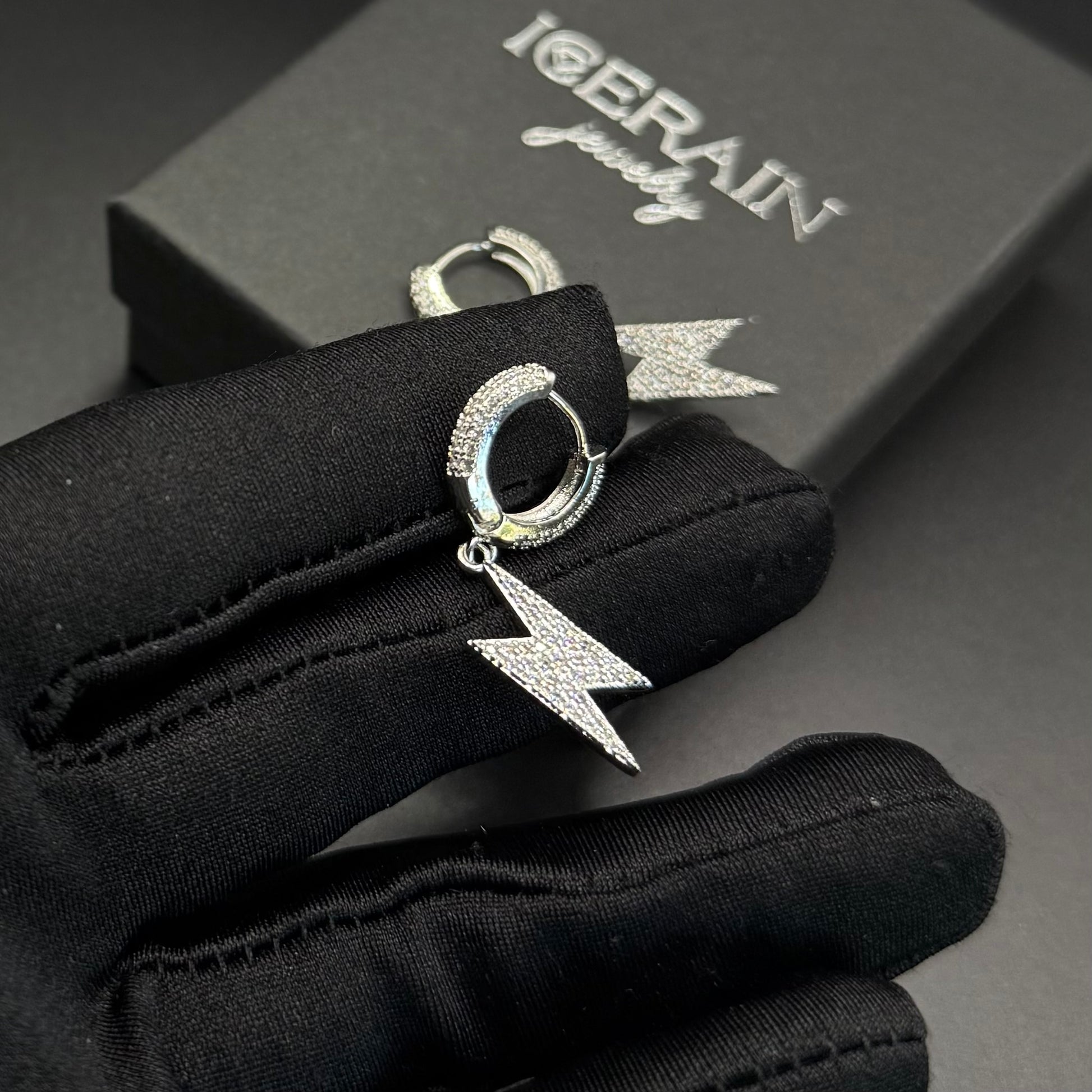 ICED OUT "SILVER LIGHTNING" OHRRINGE - ICERAIN JEWELRY