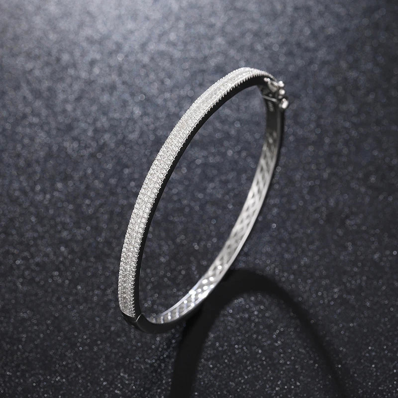 ICED OUT 4MM MOISSANITE "MANCHET" WEISSGOLD 925S SILVER ARMREIF