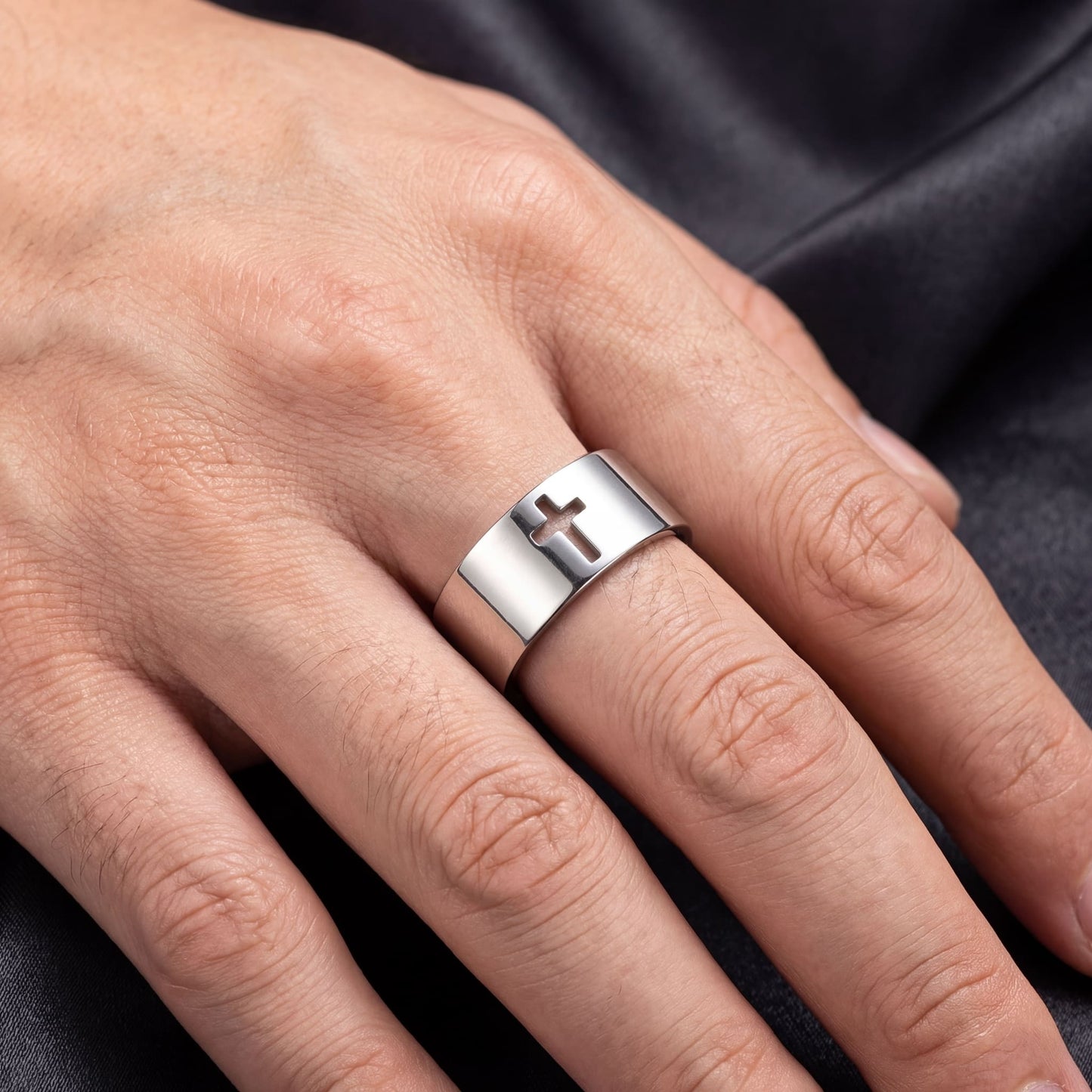 EDELSTAHL "CROSS V4" RING - ICERAIN JEWELRY