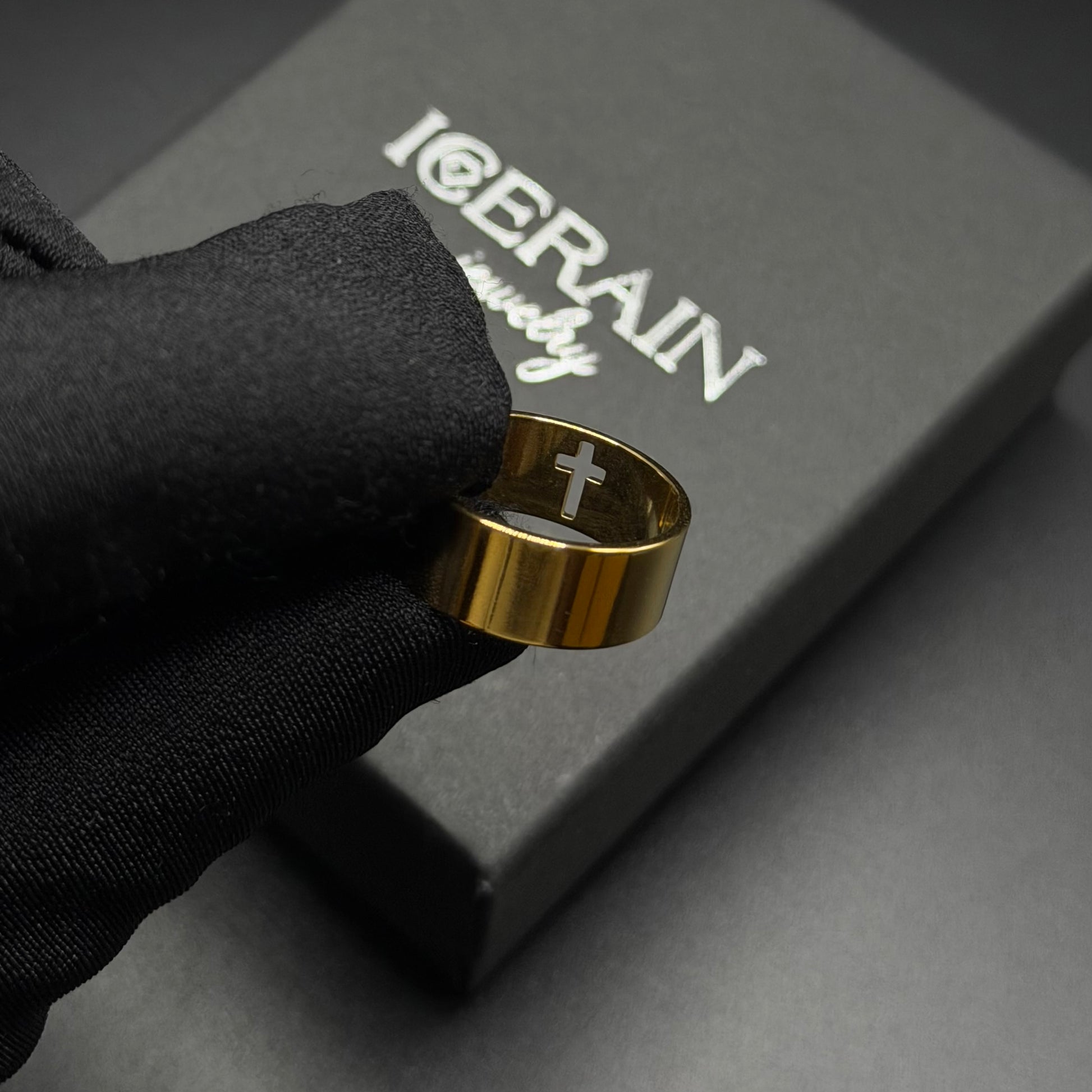 EDELSTAHL "CROSS V4" RING - ICERAIN JEWELRY