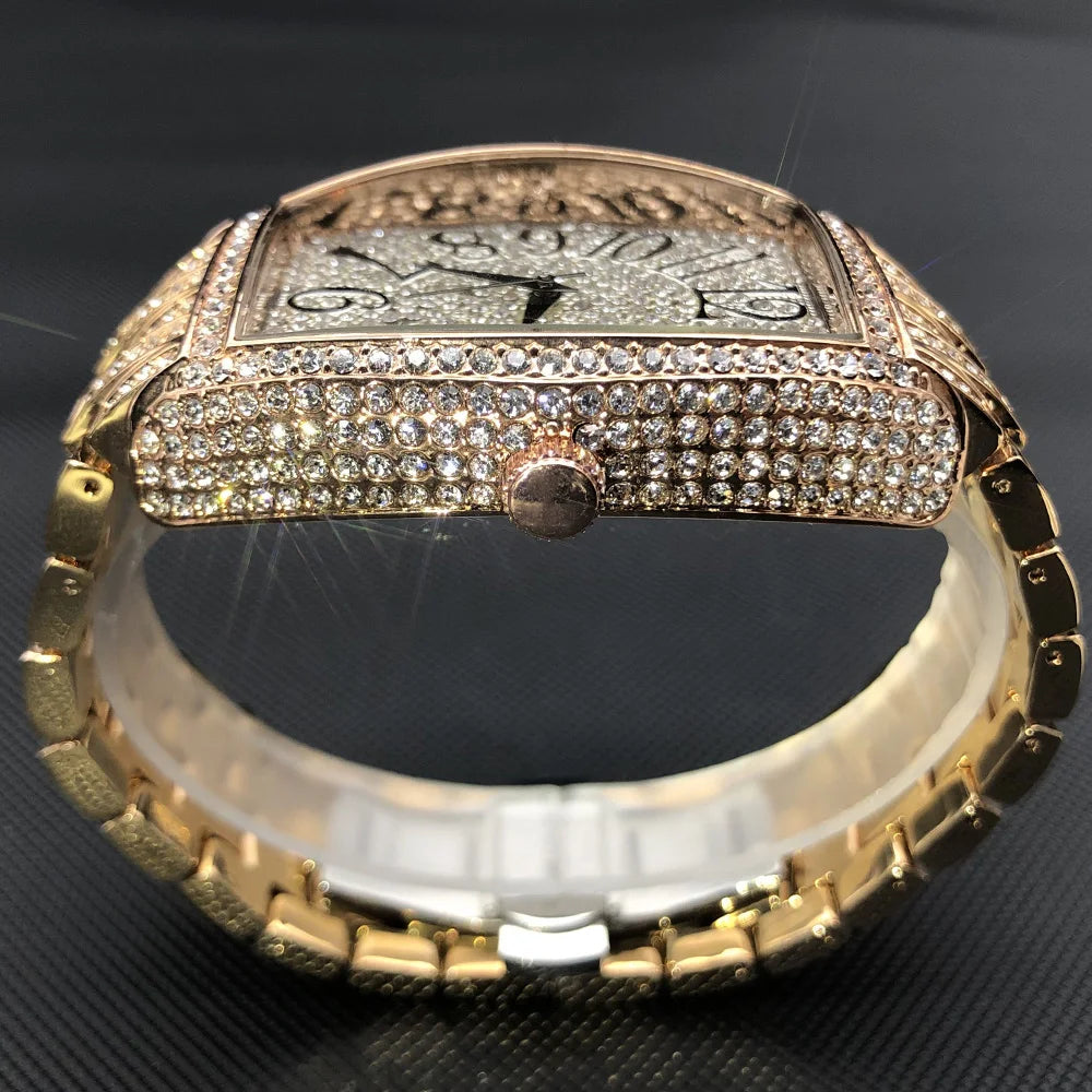 Luxus Designer Iced Out "Tonneau" Uhr + Box + Armbandkürzer