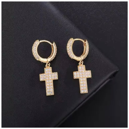 ICED OUT "GOLD CROSS" OHRRINGE - ICERAIN JEWELRY