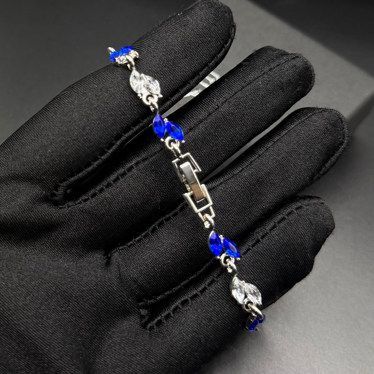 ICED OUT "FLOWER" ARMBAND - ICERAIN JEWELRY