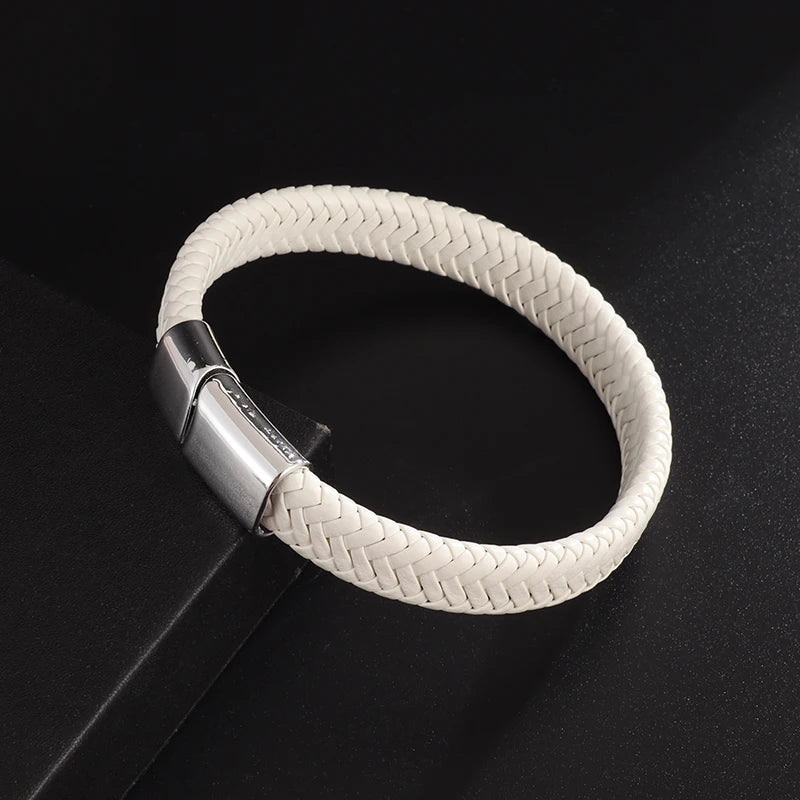 Elegante Leder "Whitonos" Armbänder