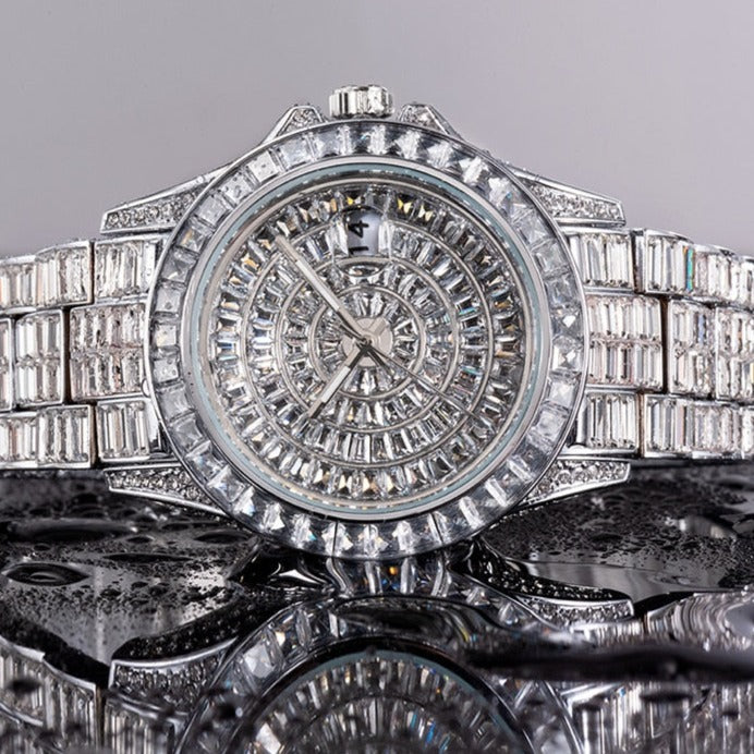 Luxus Designer Iced Out "Facinare" Armbanduhr + Box + Armbandkürzer